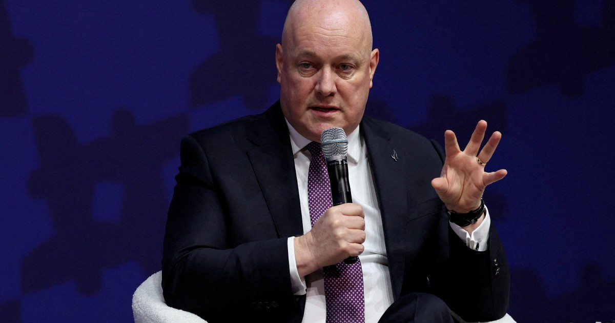 New Zealand's Luxon Signals Openness to Electoral System Referendum Amid Coalition Tensions