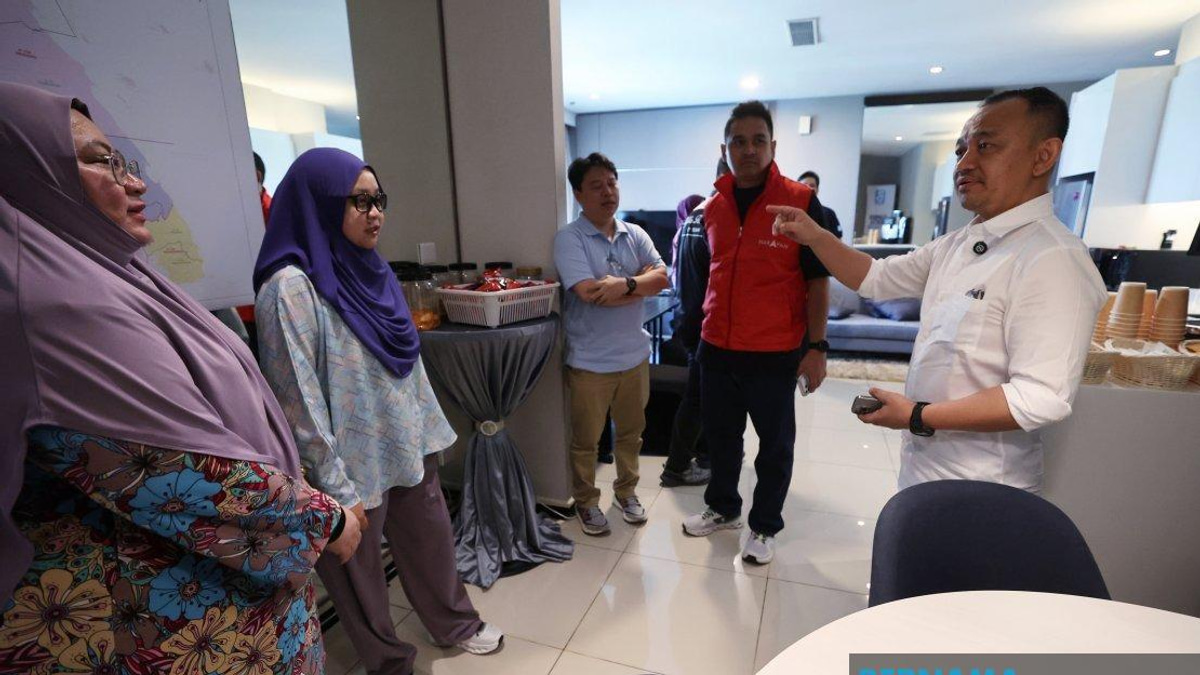 Maszlee Malik Pledges Digital-First Constituent Services in Puteri Wangsa Bid