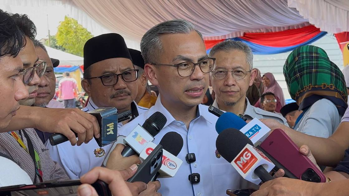 Pakatan Harapan Dismisses Dr Ong Kian Ming's Prediction of Barisan Nasional Landslide in Johor