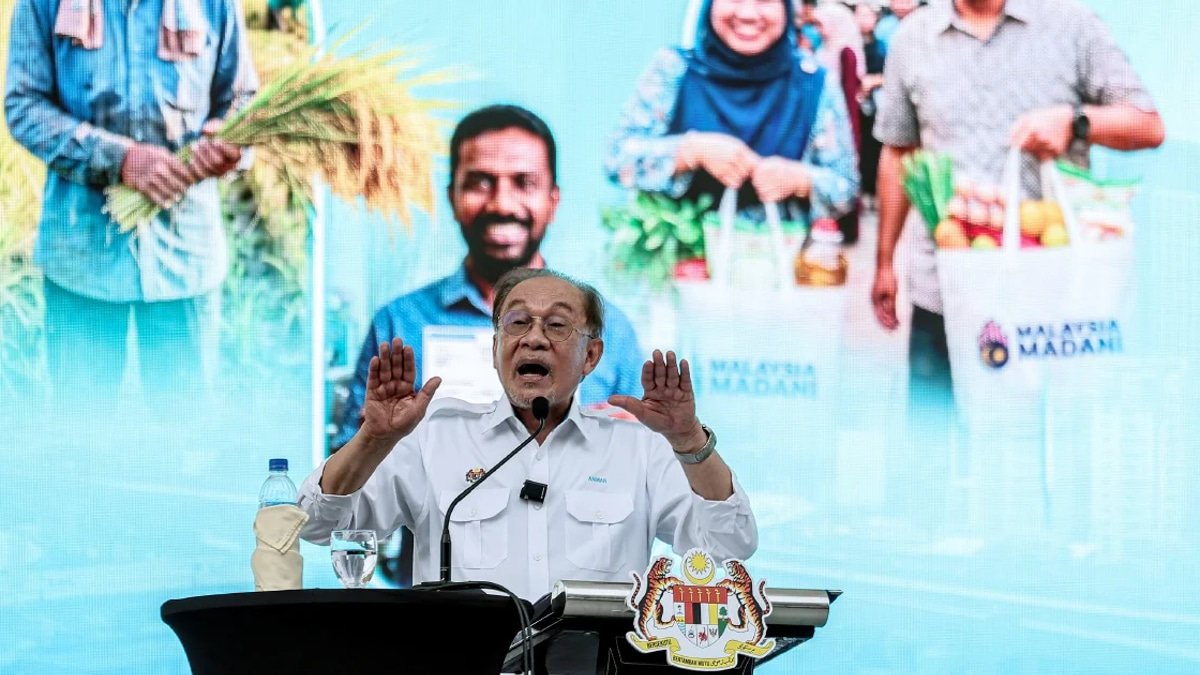 Government Boosts Annual Funding for Neighbourhood Watch Areas to RM10,000