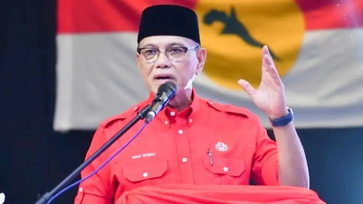 Barisan Nasional and Perikatan Nasional hold fire on general election pact, says Umno leader