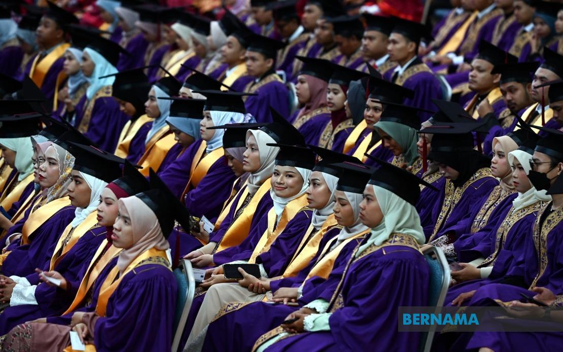 Malaysia's Higher Education Ministry Suspends Student Discipline Cases Tied to Free Expression