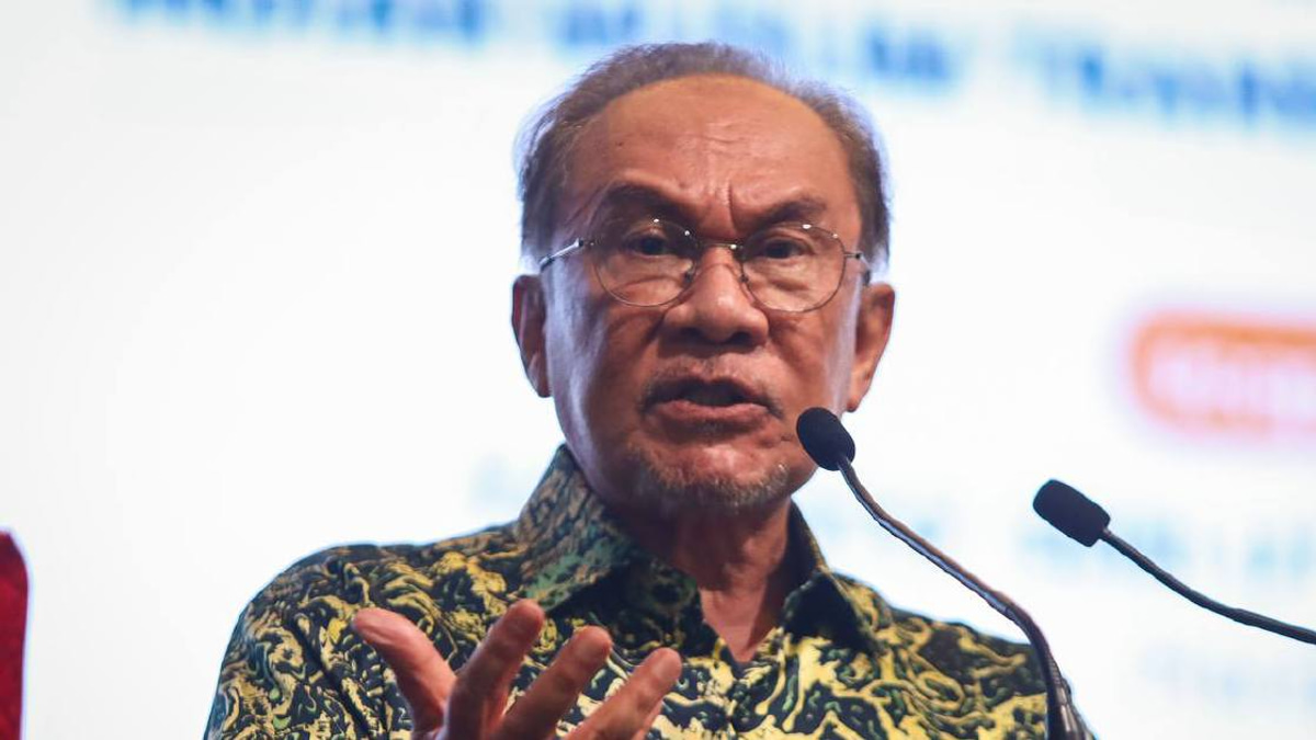 Malaysia Will Not Tolerate Public Disruption by Refugee Groups, Anwar Ibrahim States