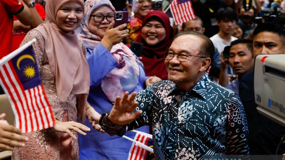 Every Malaysian Must Embrace True Spirit of Independence, Says Anwar