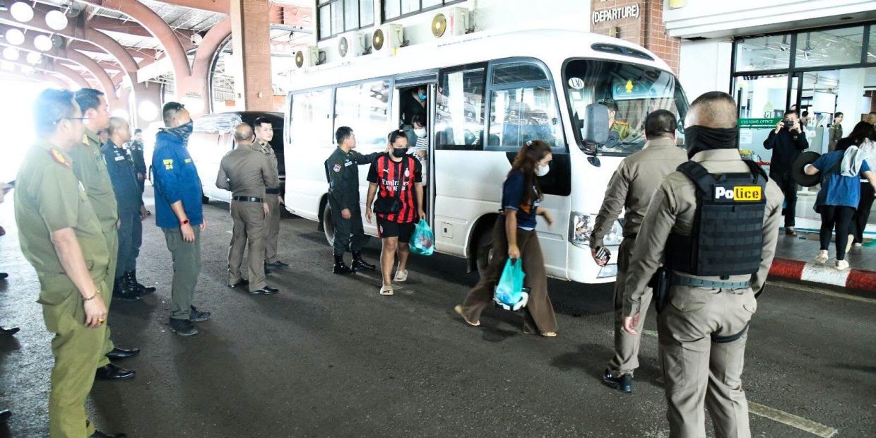 Laos Deports 32 Thai Nationals Following ST Vegas Fraud Crackdown