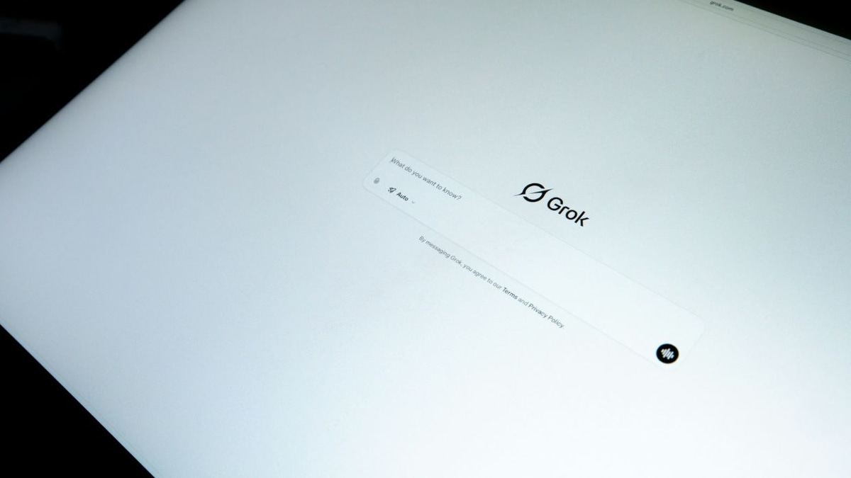 SpaceX AI Makes U-turn on Grok Privacy After Developer Backlash