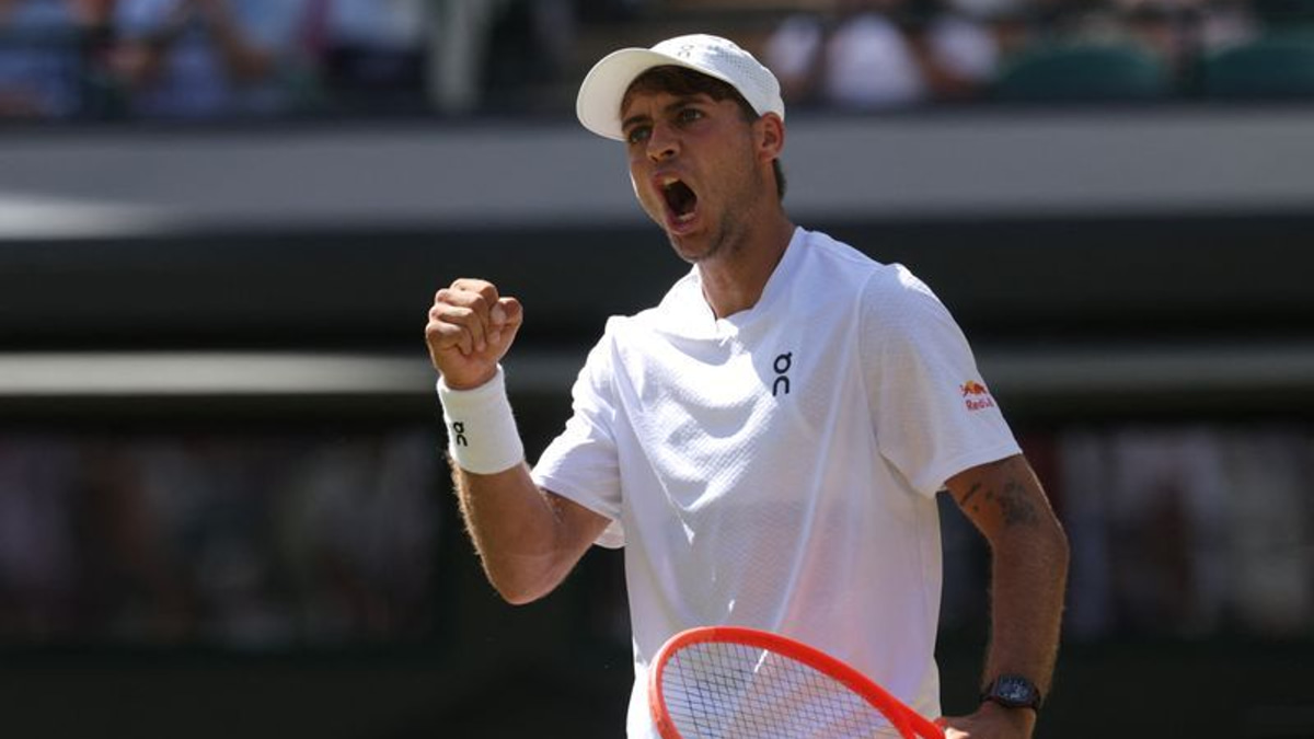Cobolli Powers Into Wimbledon Quarter-Finals, Eyes Ice Cream and Rest After De Minaur Victory