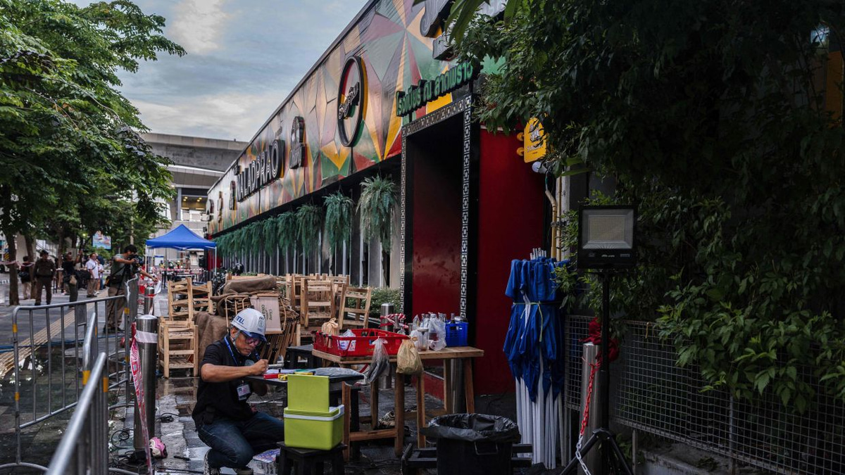 Bangkok Intensifies Safety Crackdown After Nightclub Fire Kills 27
