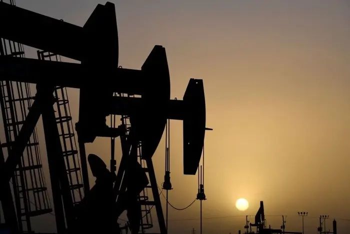 Oil surges as US-Iran tensions spike, Red Sea shipping routes face new peril