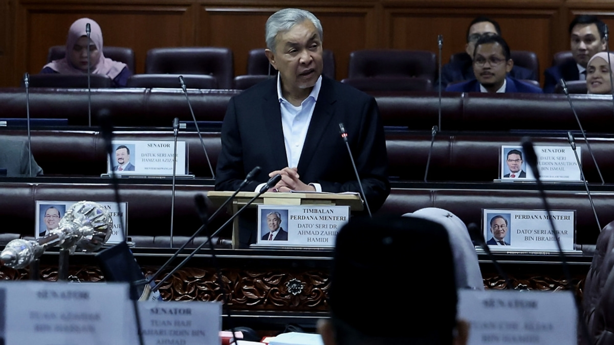 Zahid Warns of Rising Online Fraud Wave, Signals Cyber Crime Bill 2026 as Key Defence