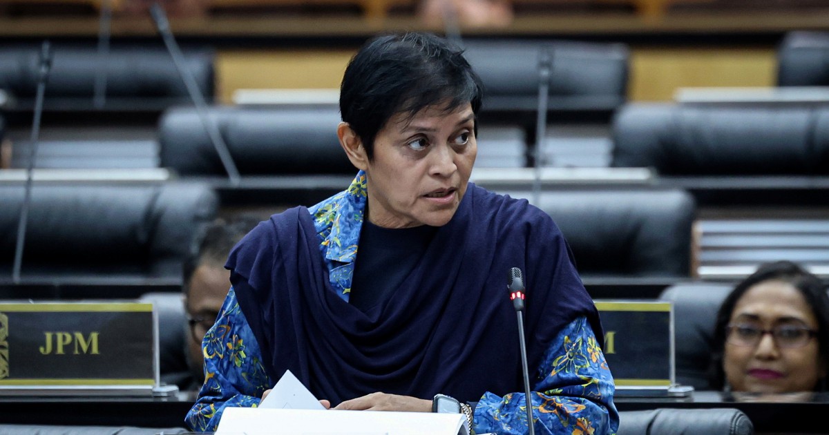 Government to establish RCI on corporate mafia claims, Azalina says