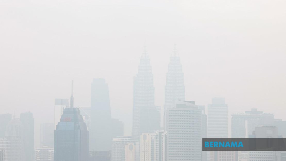 Southeast Asian Haze Crisis Deepens as Dry Weather Fuels Widespread Smoke