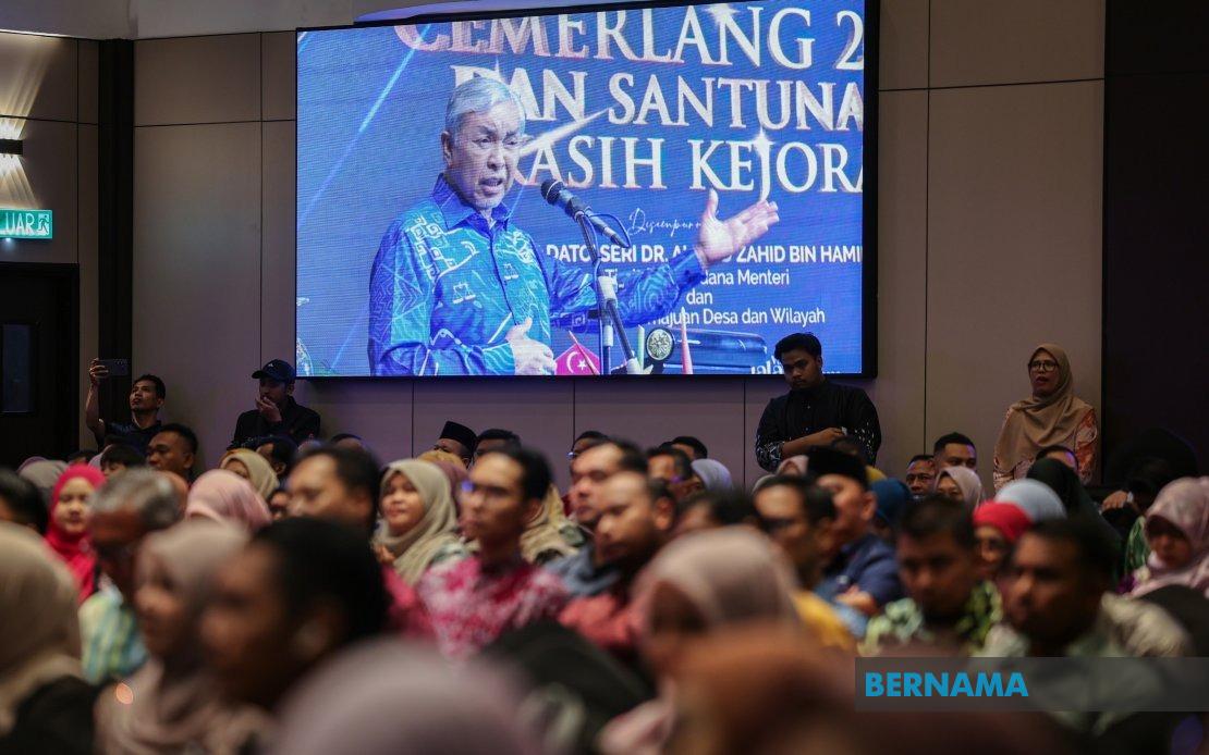 BN's Johor Campaign 'On Full Swing,' Says Zahid, Dismissing Lacklustre Claims