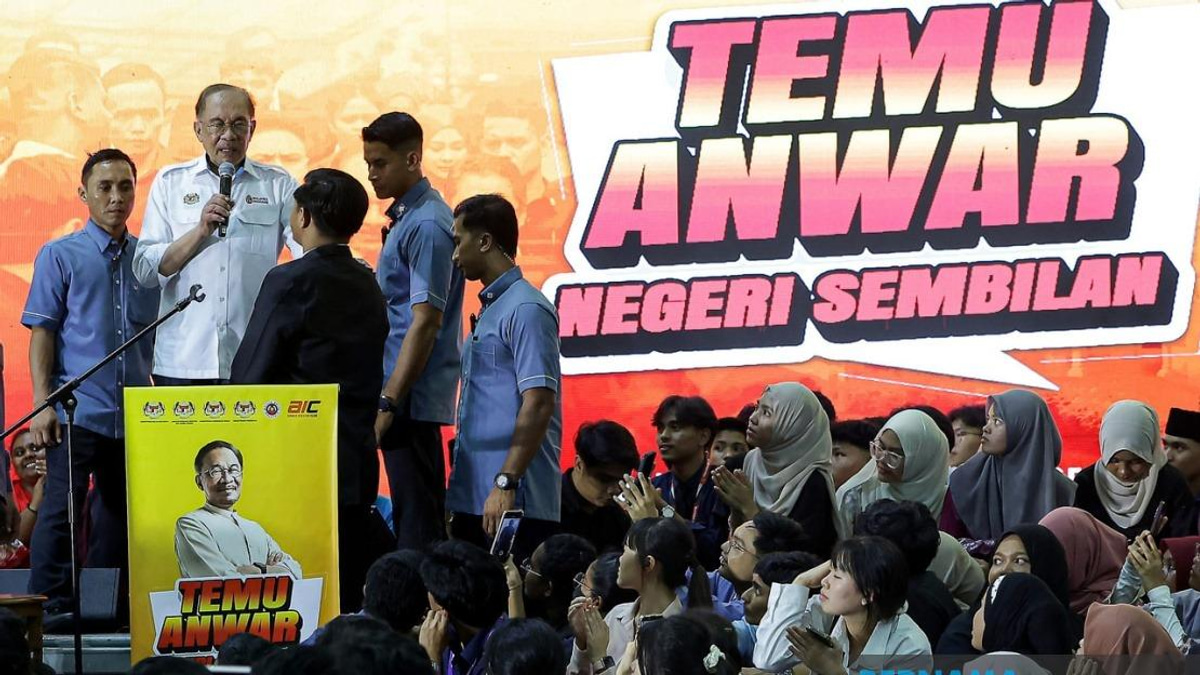 F1 Grand Prix Should Benefit Local Traders, Not Just Big Business, Says PM Anwar