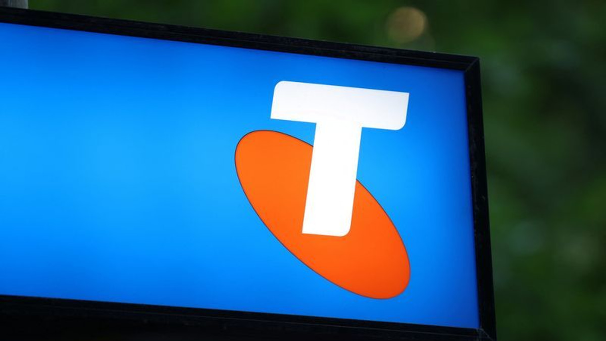 Telstra outage cripples Australian transport and payments