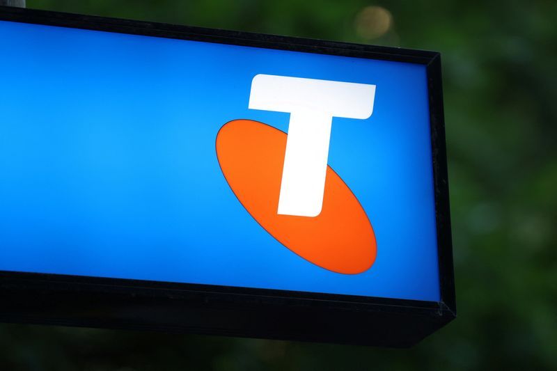 Telstra outage cripples Australian transport and payments