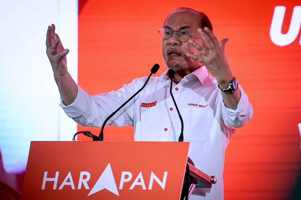 Anwar kicks off Negeri Sembilan campaign push to sustain Pakatan's electoral edge