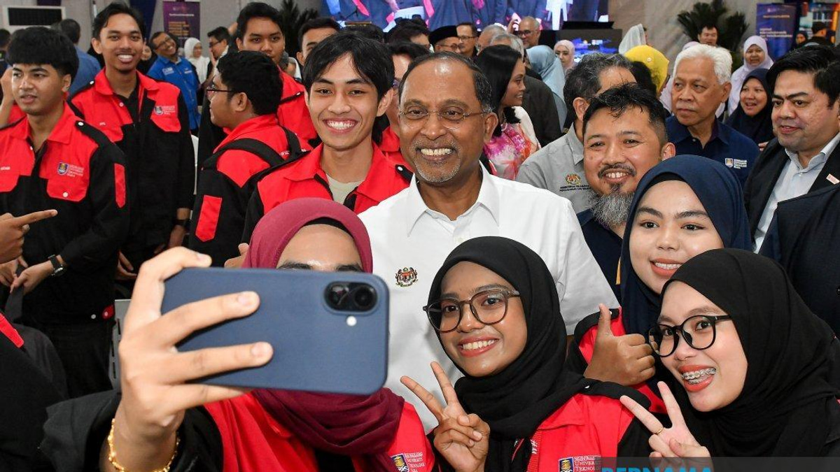 LRT3 Shah Alam Line Transforms Student Mobility While UiTM Launches Semiconductor Hub