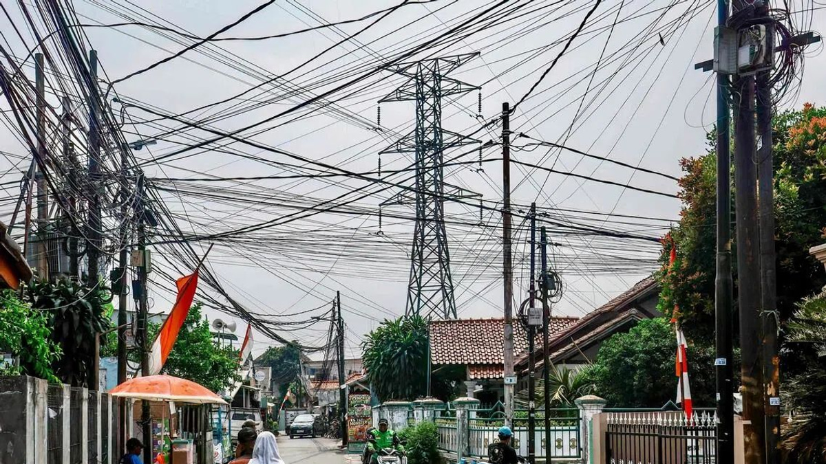 Indonesia's Prabowo targets 750 state firms in anti-corruption drive, proposes special court for SOE boards