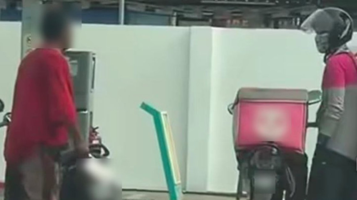 Man arrested after brandishing cleaver at petrol station worker in Kuala Terengganu