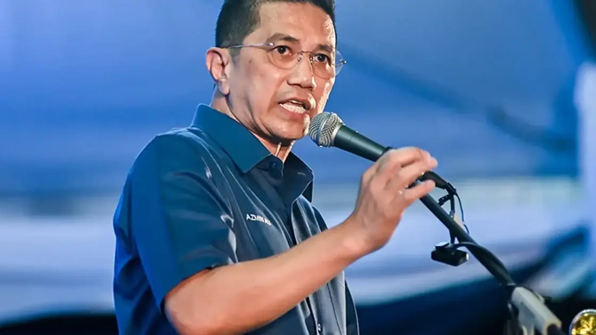 Azmin Ali positioned as potential PKR-Bersatu reconciliation figure if party leadership changes