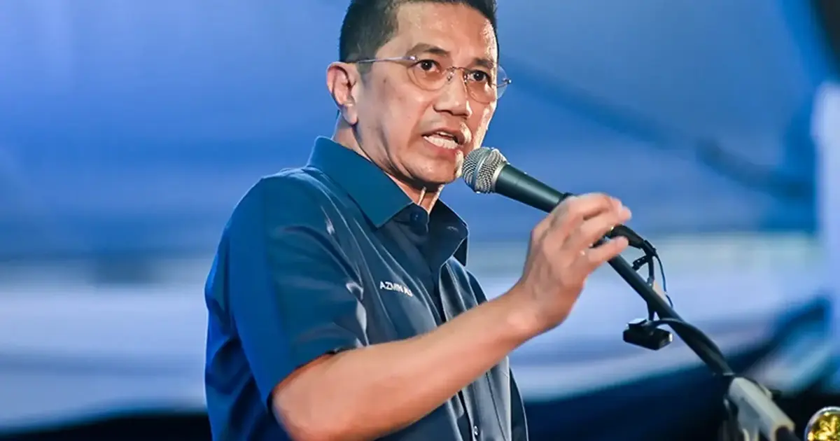 Azmin Ali positioned as potential PKR-Bersatu reconciliation figure if party leadership changes