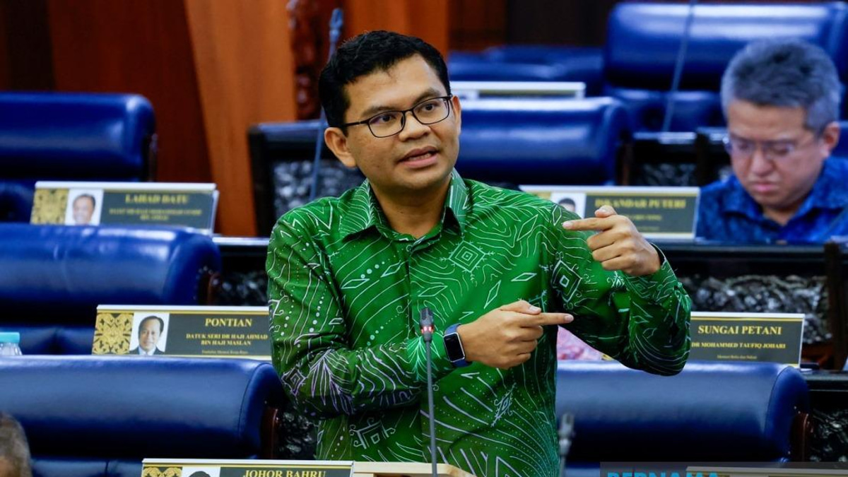 Malaysia's Labour Market Shows Strength as Job Losses Decline, Government Reports