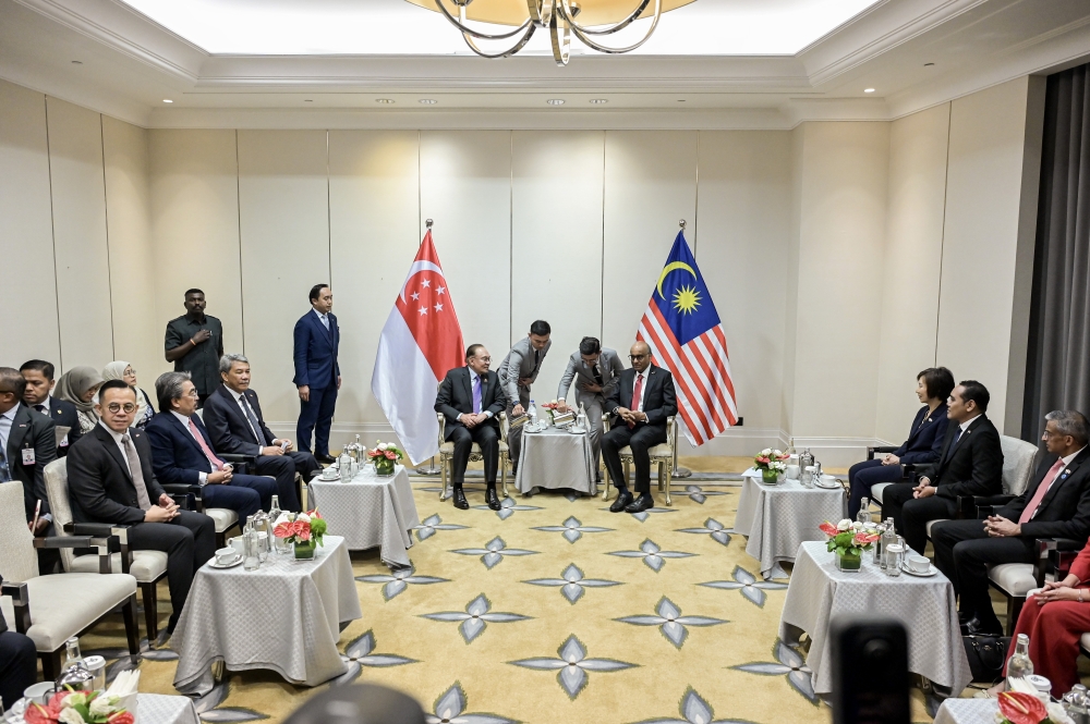 Singapore President Halimah Yacob Charts Path Forward in Substantive Meeting with PM Anwar