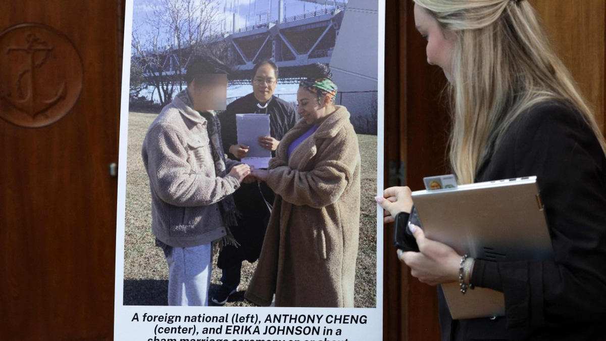 US Indicts 11 in Scheme Involving 1,000 Fraudulent Marriages for Immigration