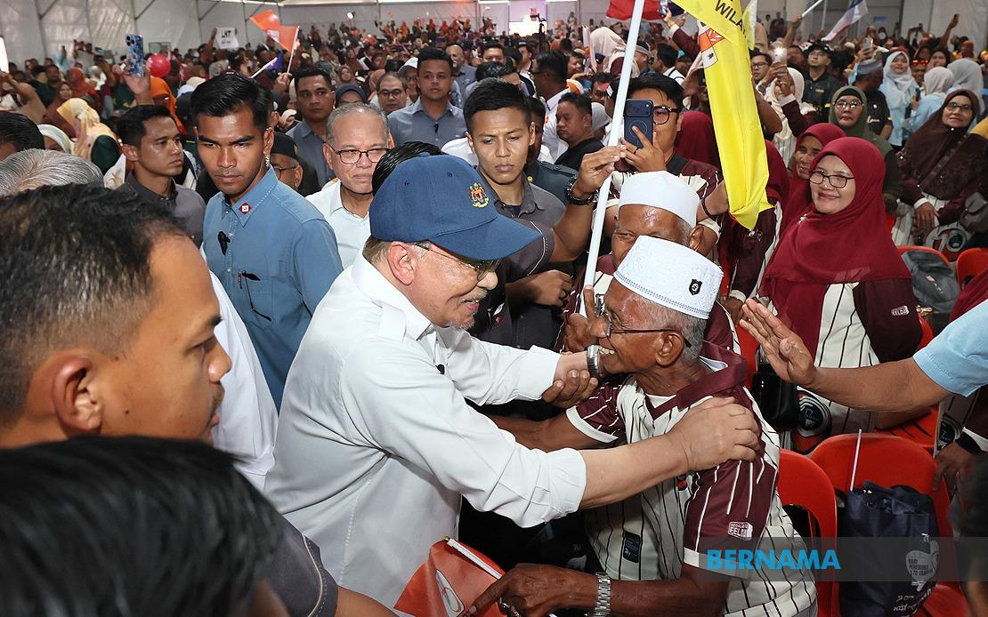 Malaysia Rolls Out RM28.85 Million in FELDA Support as Settlers' Day Marks 70 Years