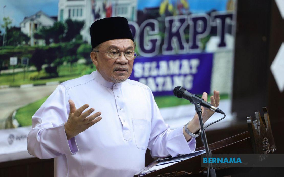 Schools Must Not Conceal Bullying Cases, PM Anwar Tells Educators