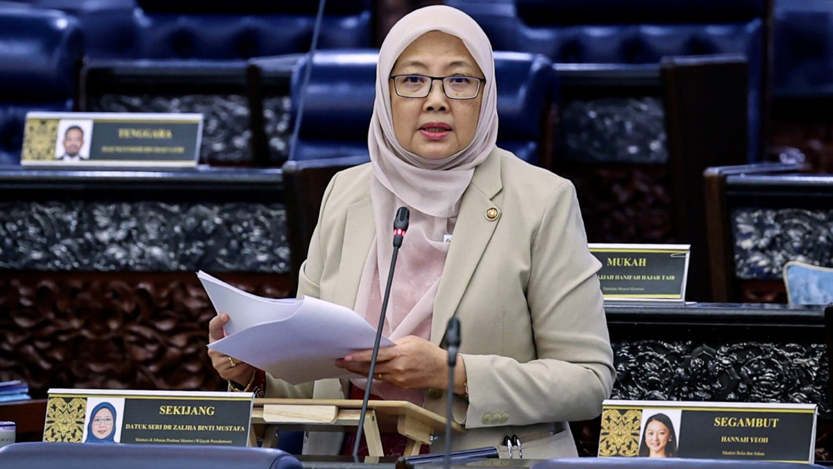 Government backbencher Zaliha condemns PN MPs' walkout during Tabung Haji RCI debate