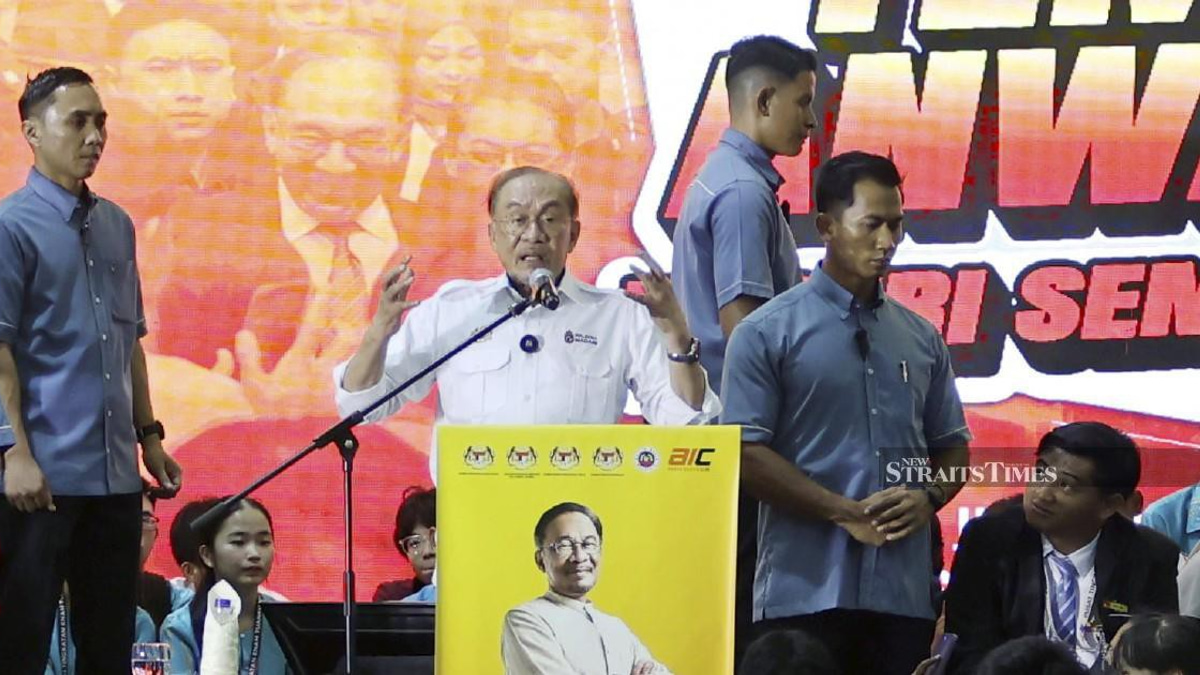 Anwar Defends Government Bailout of Tabung Haji, Citing Bankruptcy Risk