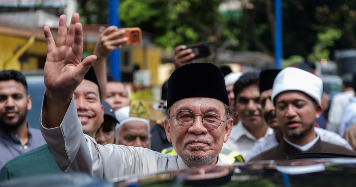 Johor's pivotal poll draws heavyweight campaigners as leaders converge for final push
