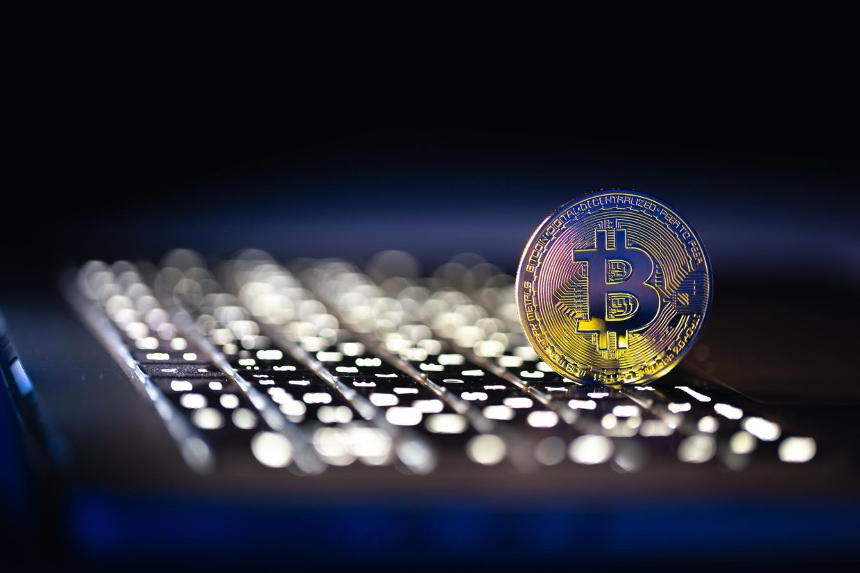 Cryptocurrency Security Breach: Hackers Exploit Flaw in Bitcoin's 'Cold' Storage Devices