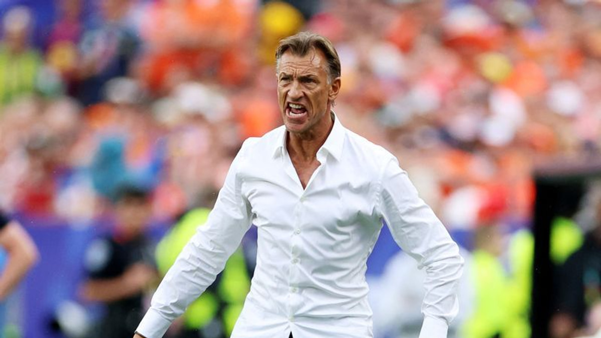 Renard's Tunisia Tenure Crumbles After World Cup Group-Stage Collapse