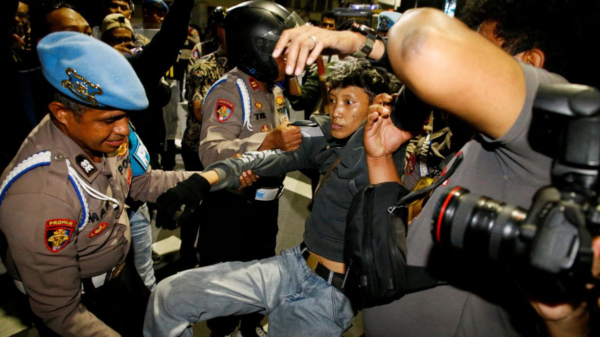 Indonesia charges four protesters after Surabaya anti-government rally over fuel prices and school meals scandal
