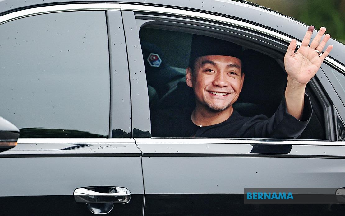 Onn Hafiz Sworn In As Johor Menteri Besar Following BN Election Sweep