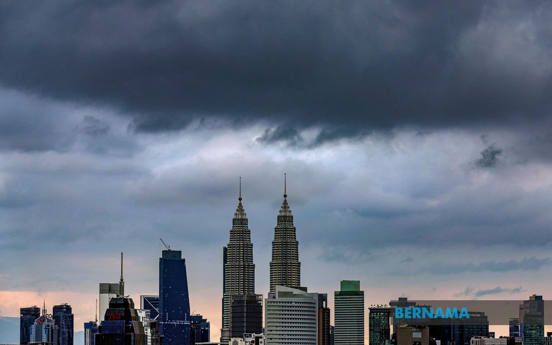 MetMalaysia Issues Severe Weather Alert for KL, Putrajaya and Eight States Until 3 PM