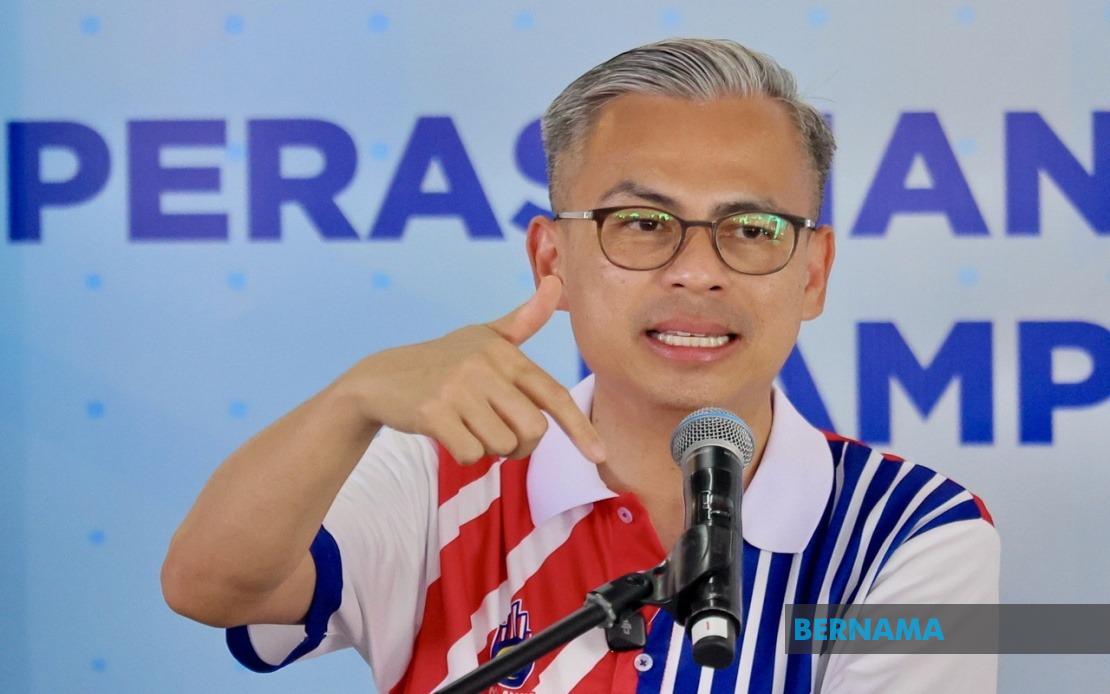 Fahmi Condemns Fake WhatsApp Account Impersonating PH's Endau Candidate in Johor Election