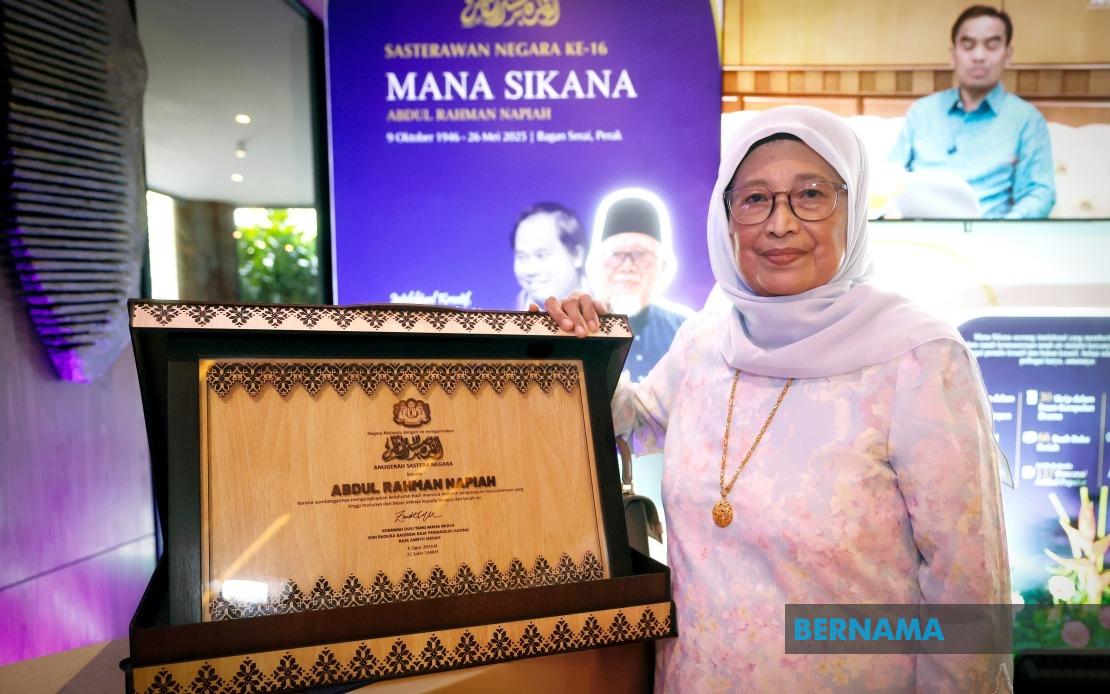Mana Sikana Posthumously Awarded National Laureate Recognition, Says Widow