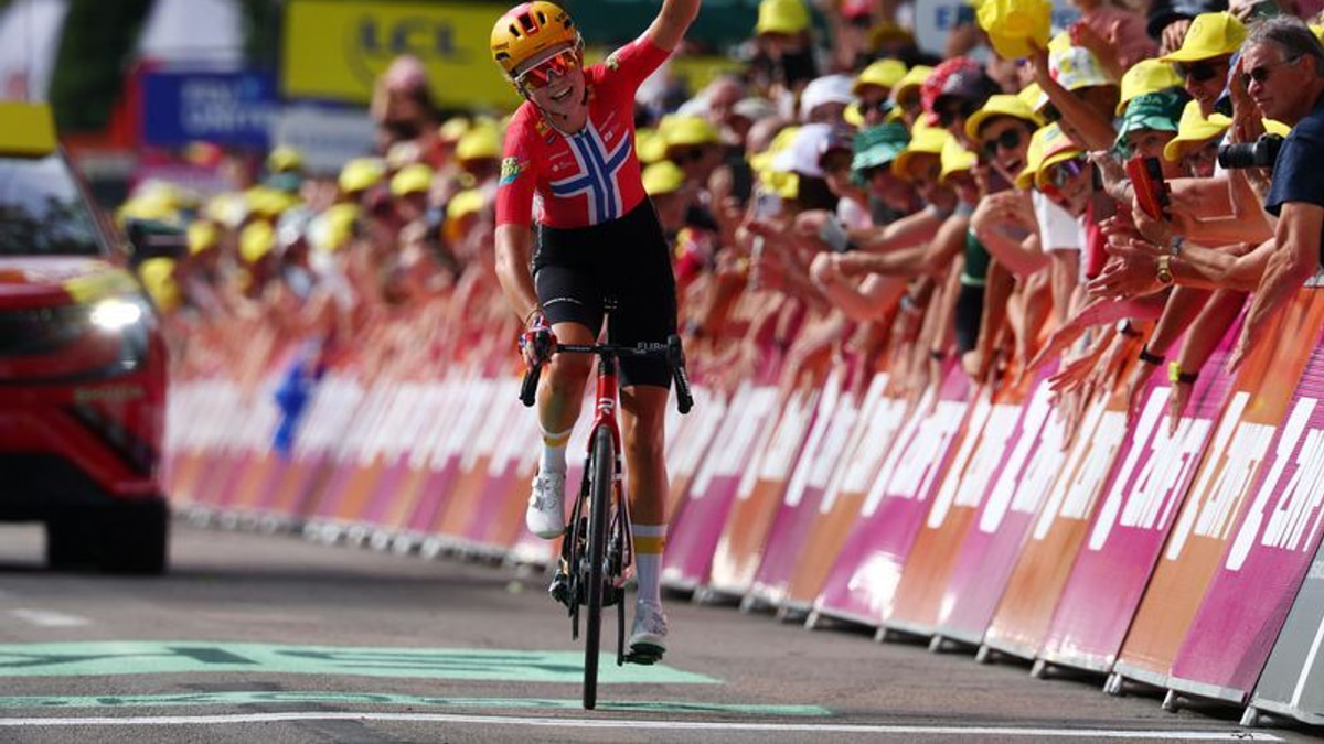 Norwegian cyclist Haugset claims historic Tour de France Femmes stage victory and yellow jersey