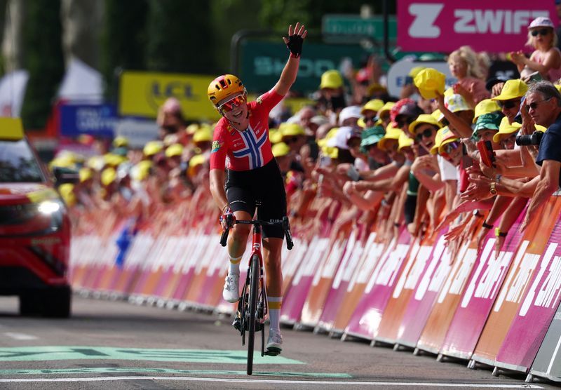 Norwegian cyclist Haugset claims historic Tour de France Femmes stage victory and yellow jersey