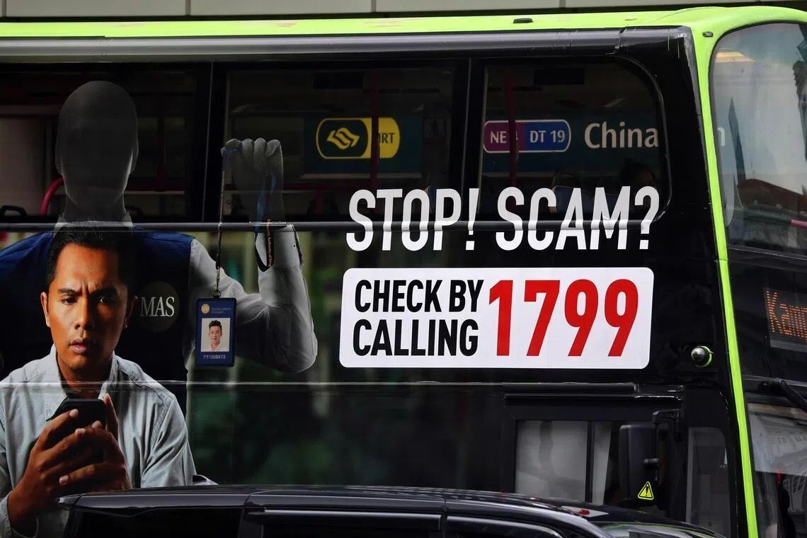 Singapore Police Net 550 Suspects in Sprawling Scam and Unlicensed Lending Probe
