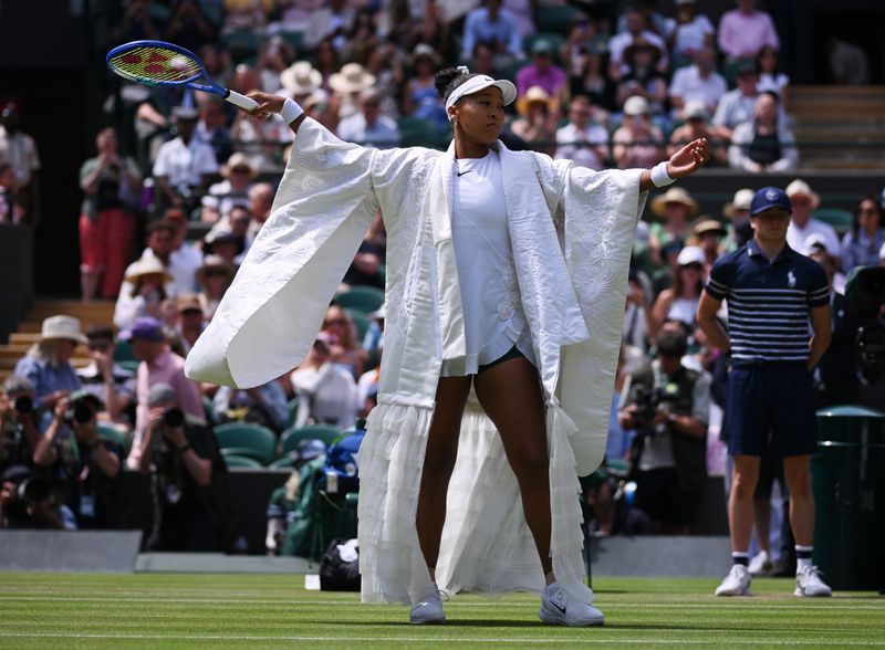 Osaka's Grand Statement: Power and Poise Carry Japanese Champion Into Wimbledon Last 16
