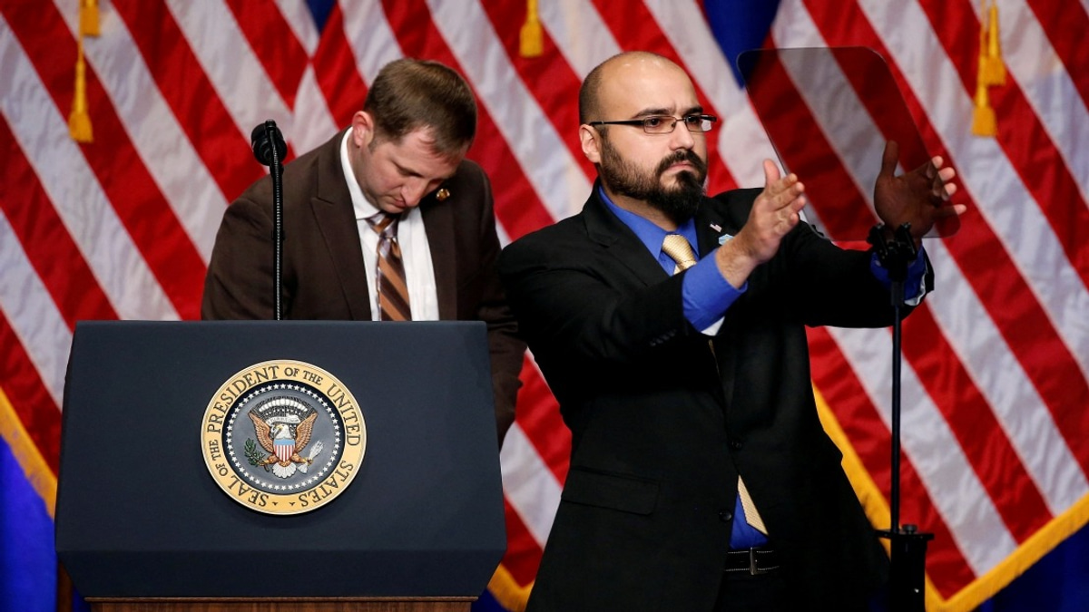 Trump's Teleprompter Operator Suspended Over Alleged Betting Scheme on Presidential Speeches