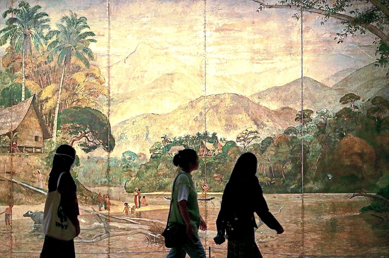 Tropical Climate Poses Hidden Threat to Malaysian Artworks, Experts Warn