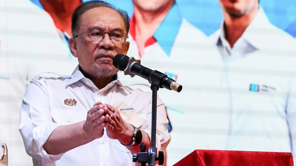 Anwar Highlights Scale of Tabung Haji Losses, Vows Accountability for Missing RM12 Billion