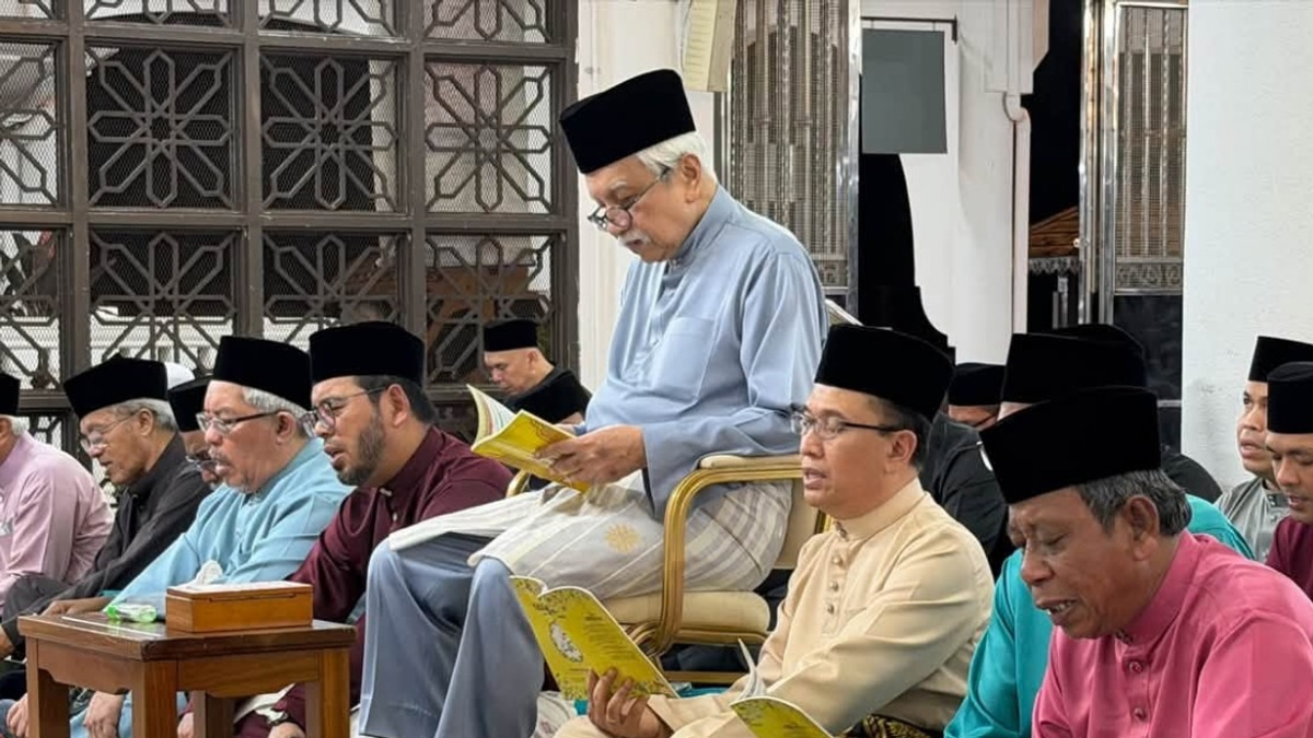 Tuanku Muhriz Leads Kuala Pilah Bermunajat Prayers and Community Gathering